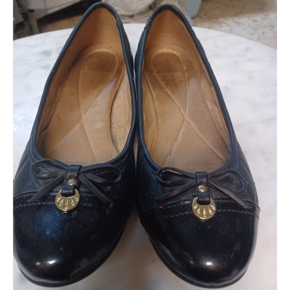 Covington Women's Flat Slip-On Shoes 9.5 Black - Picture 1 of 6
